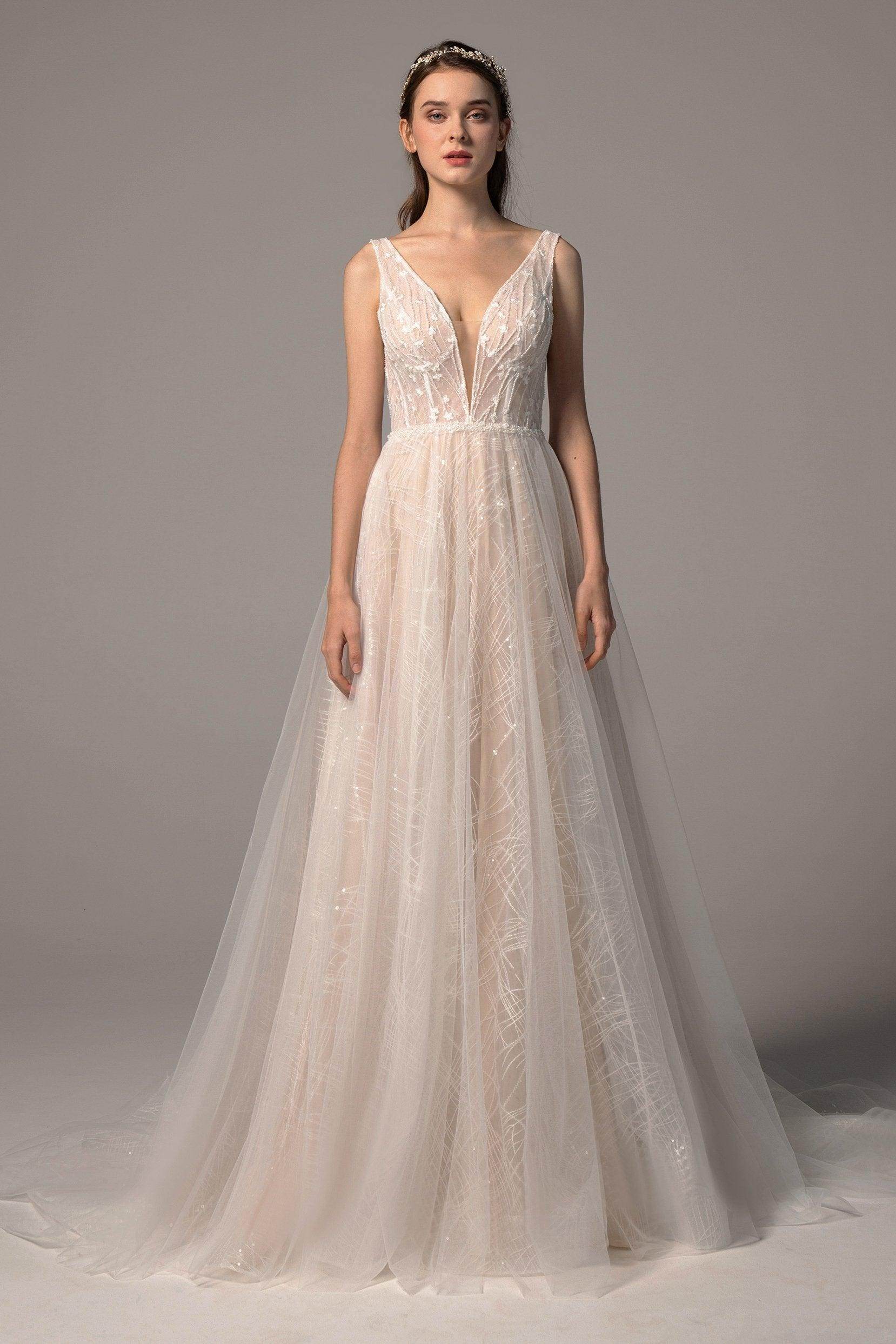 A-Line Court Train Tulle Wedding Dress CW2367 - COCOMELODY